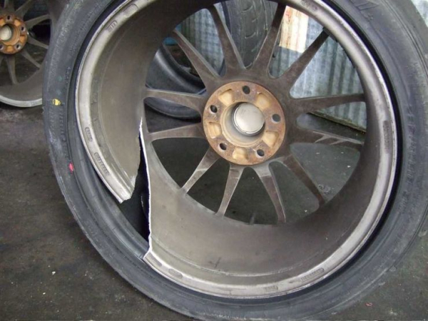 Почему летом лучше отказаться от литых колесных дисков