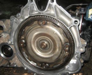 Соединение двигателя с коробкой передач: как это сделать правильно