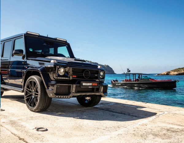 Тюнинг-ателье Brabus выпустило 900-сильный катер Shadow 300 Edition One Power Boat с гоночным мотором V8 Тюнинг-ателье Brabus выпустило 900-сильный катер Shadow 300 Edition One Power Boat с гоночным мотором V8