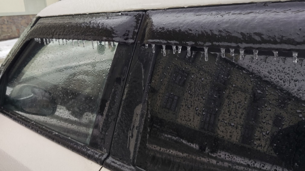 Составлен ТОП-6 зимних ошибок , которые убивают щетки и стекло авто