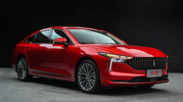 В РФ продают новые лифтбек и кросс-купе от китайской марки FAW В РФ продают новые лифтбек и кросс-купе от китайской марки FAW