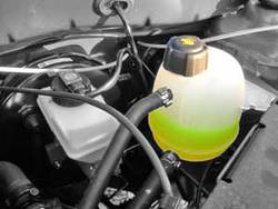 Расширительный бачок системы охлаждения мотора: назначение, устройство, неисправности