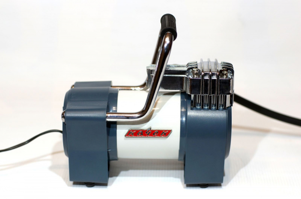 Рок-н-ролл жив! Ретро-стиль в современных авто-гаджетах