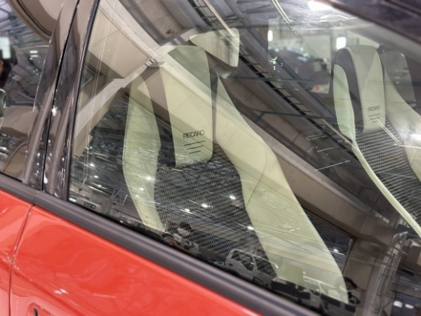 Японці &laquo;схрестили&raquo; спорткар Nissan із кросовером