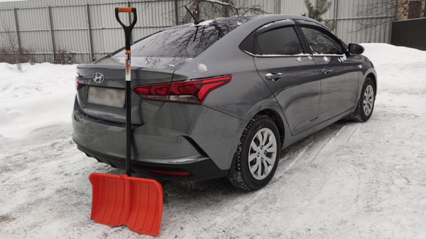 Особенности зимнего вождения: как быстро выбраться из сугроба