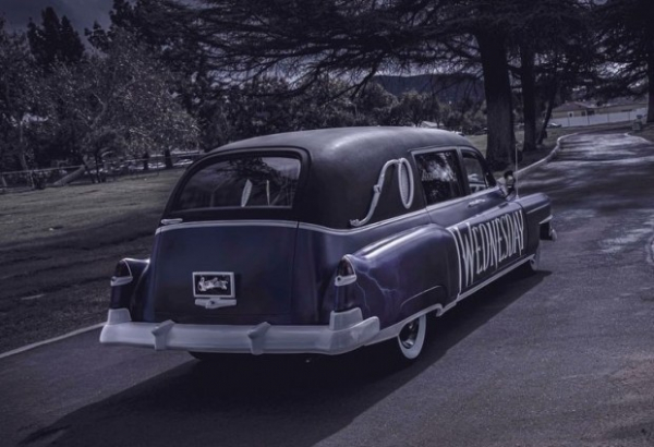 У США побудували ексклюзивне авто для серіалу «Венздей» У США побудували ексклюзивне авто для серіалу «Венздей»