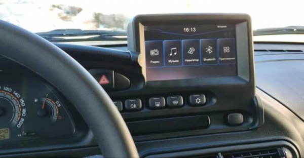 Автоконцерн АВТОВАЗ приступил к сборке LADA Niva Travel с мультимедийной системой и камерой заднего обзора