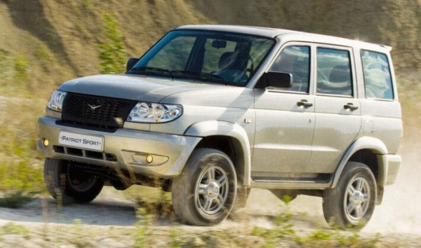 Автосайт &laquo;За рулем&raquo; продемонстрировал тюнингованные внедорожники автозавода УАЗ из 1990-х годов