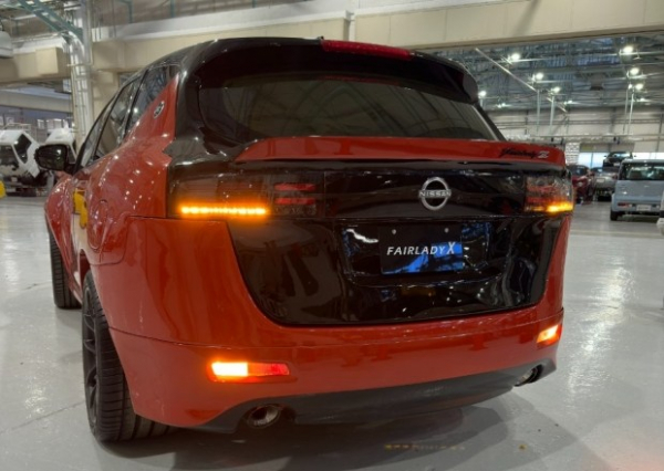 Японці &laquo;схрестили&raquo; спорткар Nissan із кросовером