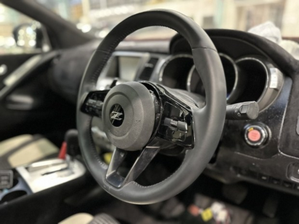 Японці &laquo;схрестили&raquo; спорткар Nissan із кросовером