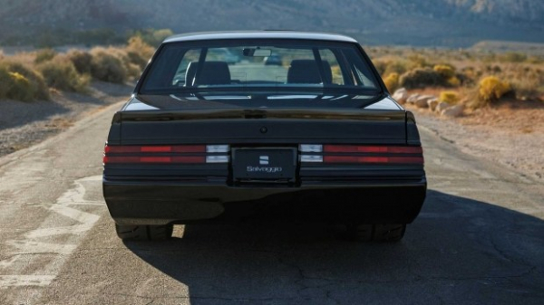 Buick Regal 1987-го відновили й оснастили 650-сильним двигуном