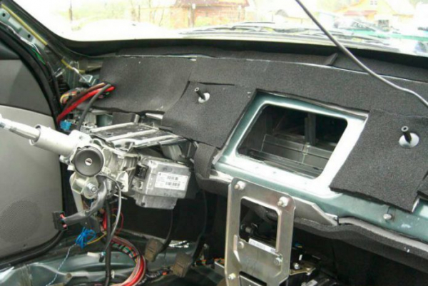 Как сделать шумоизоляцию двигателя и моторного отсека самому