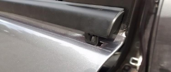 Как снимаются автомобильные молдинги