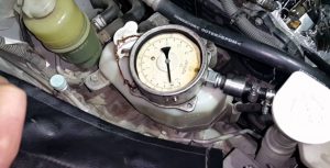 Какое должно быть давление масла в двигателе и способы проверки