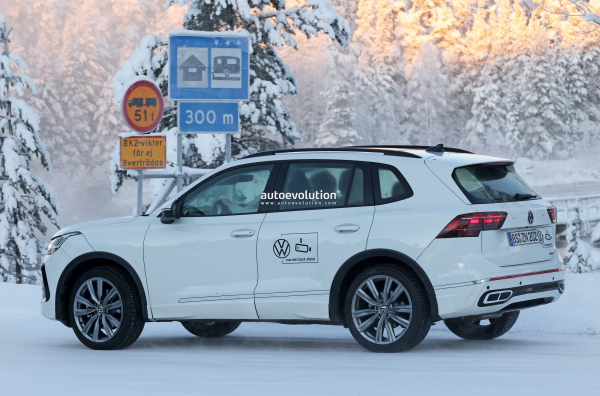 Компания Volkswagen тестирует новый Volkswagen Tiguan 2024 в зимних условиях