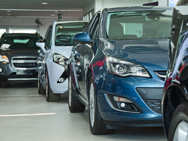 Не только параллельный импорт: почему и как дилеры включаются в борьбу за вторичный рынок