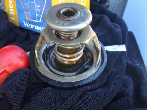 Почему двигатель долго прогревается