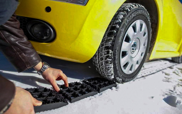 Составлен ТОП-5 вещей, которые необходимо класть в автомобиль зимой