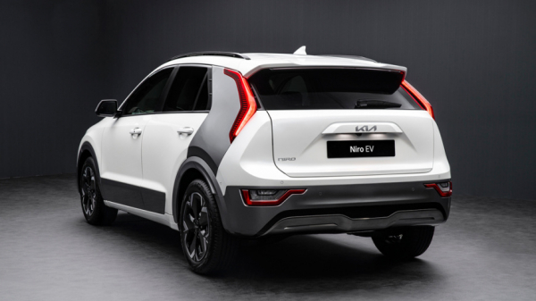 В России начали продавать новый электрический кроссовер KIA Niro по стоимости до 3,5 млн рублей