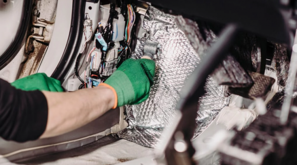 Внезапно: зачем сантехники скупают автомобильную шумоизоляцию