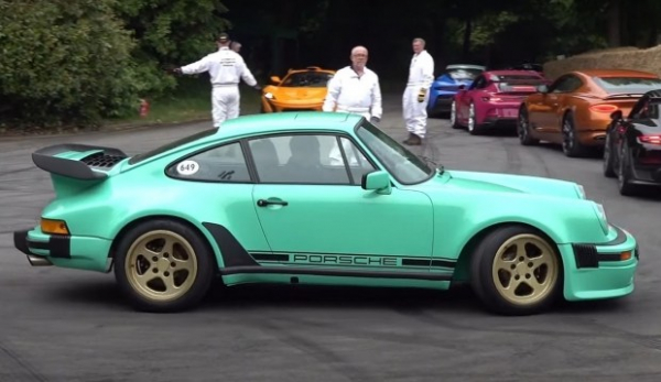 Старий Porsche 911 повернули у виробництво й оснастили двигуном від McLaren