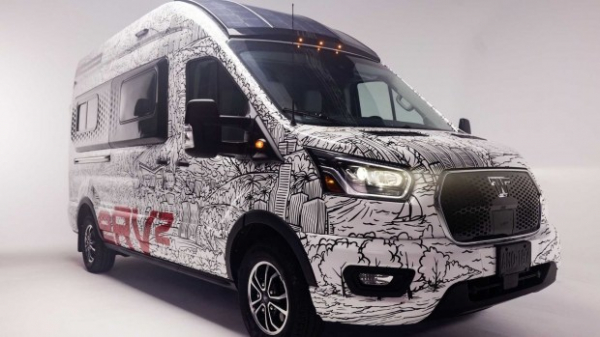 Представлено електричний екобудинок на колесах на базі Ford Transit
