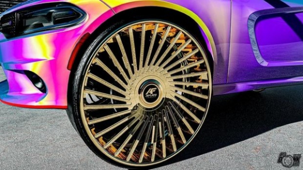 Dodge Charger отримав шалений тюнінг