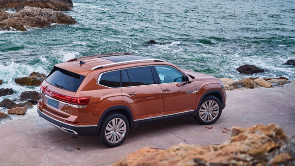 Россиянам предложили обновлённый кроссовер Volkswagen Teramont из Китая