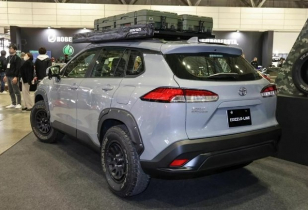 Компактний кросовер Toyota Corolla Cross підготували до бездоріжжя