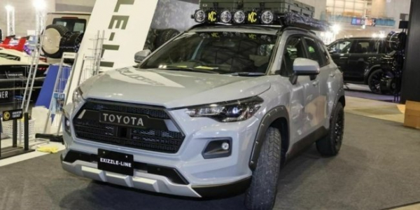 Компактний кросовер Toyota Corolla Cross підготували до бездоріжжя