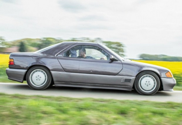 Виявлено єдиний у світі Mercedes-Benz E-Class із дверима &laquo;крило чайки&raquo;