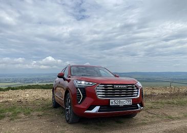 7 самых ходовых новых кроссоверов и внедорожников в России