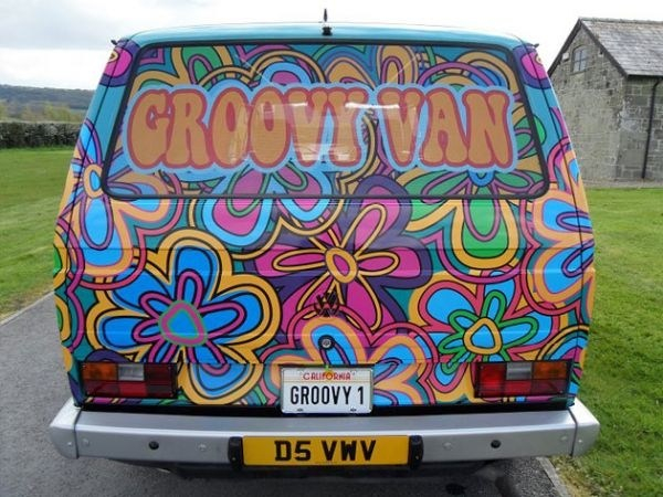 У Британії знайшли незвичайний Volkswagen з оптичною ілюзією