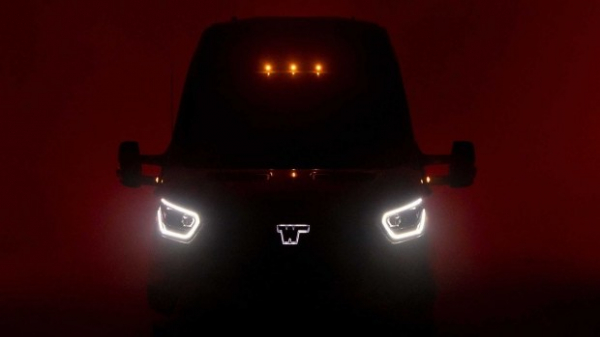 Представлено електричний екобудинок на колесах на базі Ford Transit