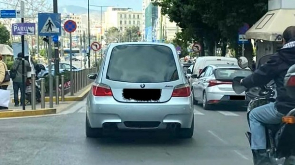 Із зарядженого седана BMW M5 зробили розкішний катафалк