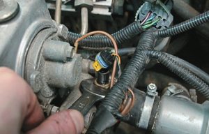 Где установлен датчик температуры мотора Где установлен датчик температуры мотора