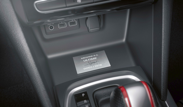 Хот-хэч Megane RS Ultime завершает историю бренда Renault Sport