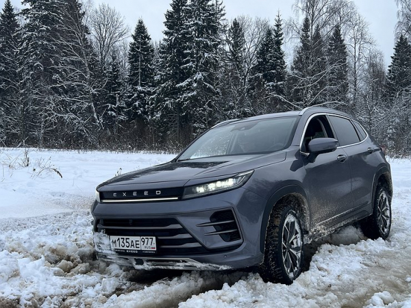 Кино и китайцы: длительный тест-драйв полноприводного кроссовера Exeed LX