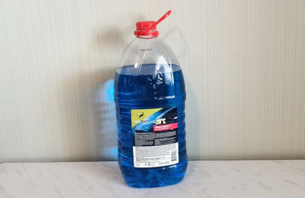 Почему автомобильные &laquo;незамерзайки&raquo; из метанола бесполезны при крепком морозе