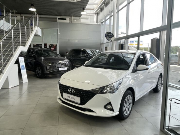 Пыльным мешком по голове: с чем российский авторынок въехал в 2023 год