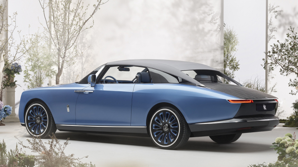 ТОП-10 самых дорогих машин в мире в 2023 году