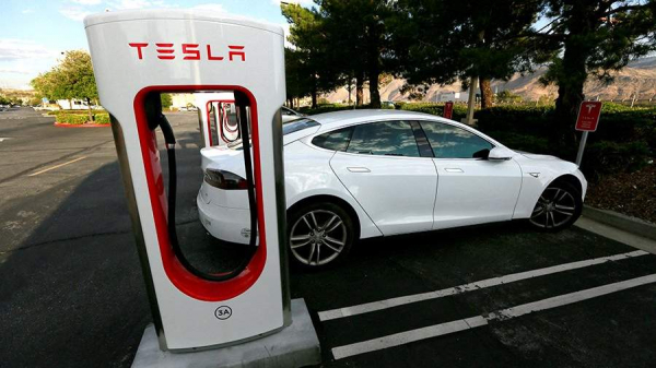 Tesla отзовет 362 тыс. электрокаров из-за программного обеспечения
 Tesla отзовет 362 тыс. электрокаров из-за программного обеспечения
