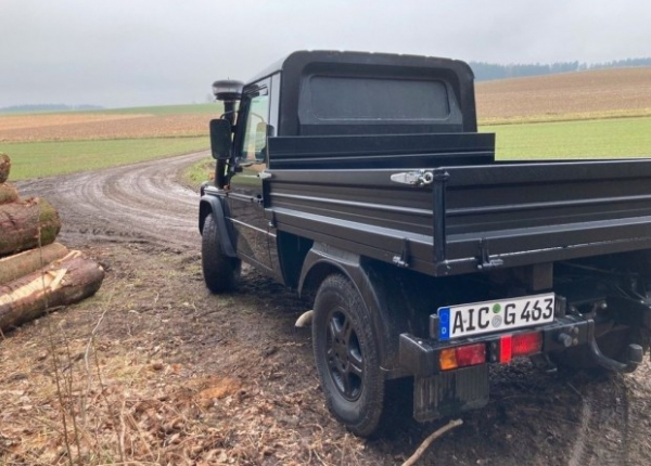 Gelandewagen перетворили на вантажівку