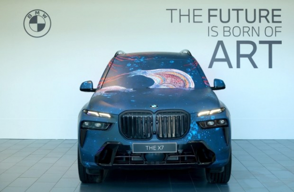 В Індії кросовер BMW X7 перетворили на шедевр мистецтва