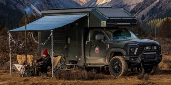 Dongfeng Warrior M20 перетворили на екстремальний кемпер