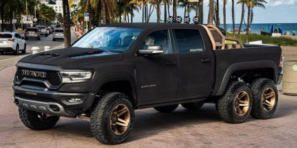 Тюнери перетворили Ram 1500 TRX на справжнього шестиколісного монстра