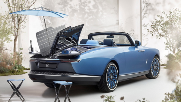 ТОП-10 самых дорогих машин в мире в 2023 году