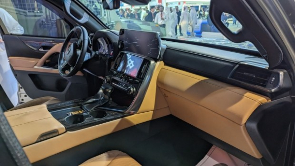 Lexus LX600 перетворили на броньований позашляховик Lexus LX600 перетворили на броньований позашляховик