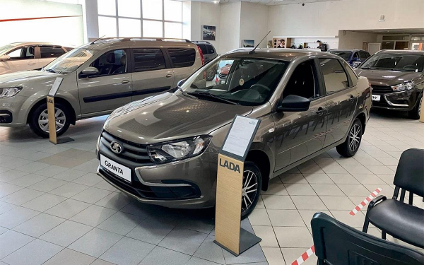 Autonews.ru: автодилеры стали продавать Lada Granta по стоимости выше рекомендованных производителем Autonews.ru: автодилеры стали продавать Lada Granta по стоимости выше рекомендованных производителем