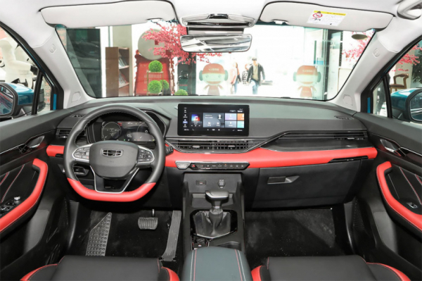 Автодилеры России вернут кроссоверообразный хетчбэк Geely GS в феврале 2023 года